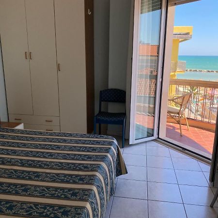 Hotel Acapulco Viserbella di Rimini Dış mekan fotoğraf