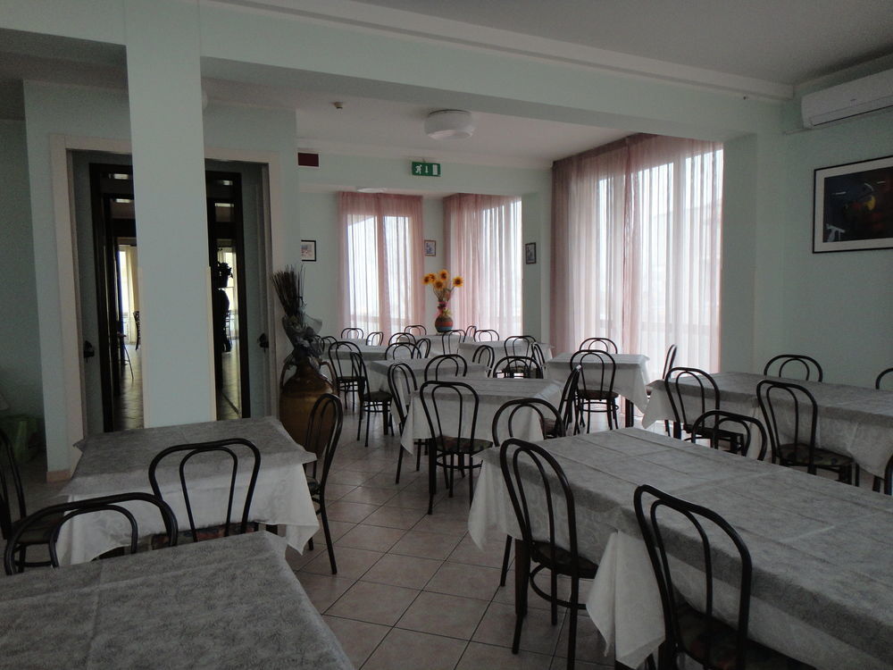 Hotel Acapulco Viserbella di Rimini Dış mekan fotoğraf