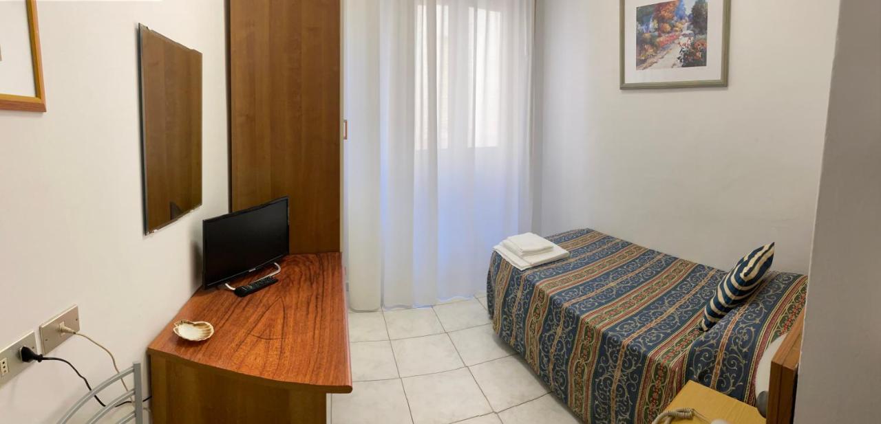 Hotel Acapulco Viserbella di Rimini Dış mekan fotoğraf